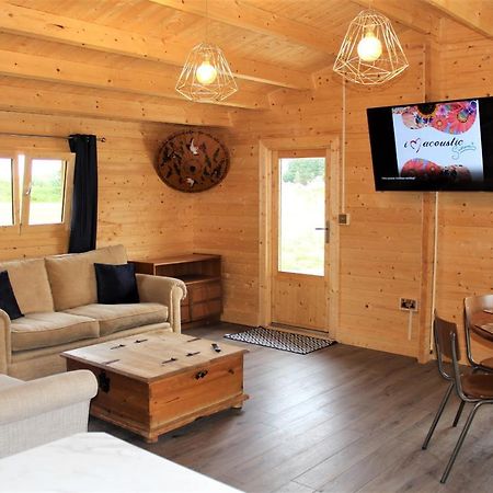 Stunning 5-Bed Cabin In Ashton Under Hill Evesham Exterior photo